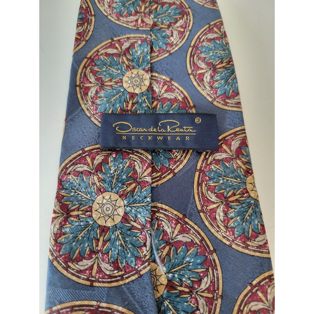 Oscar de la Renta Men's Silk Tie Blue Medallion Pattern Neckwear